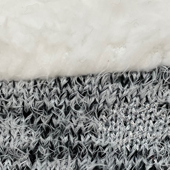 PRICE DROP! Super Plush and Stretchy Knee High Cat Socks! - Picture 9 of 12